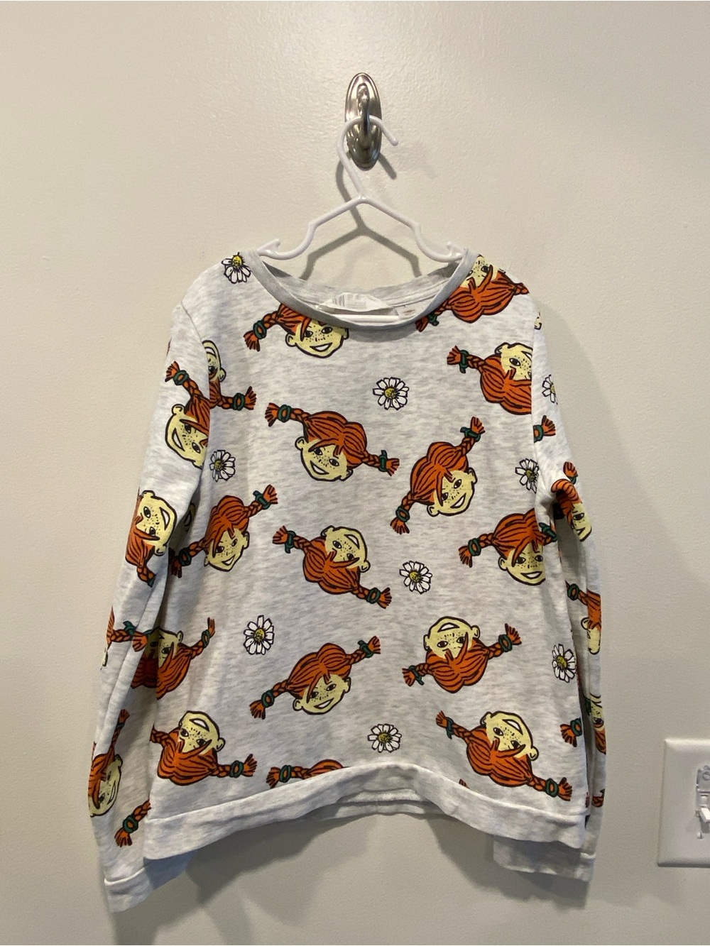 H&M pippi longstocking sweatshirt size 8-10 years